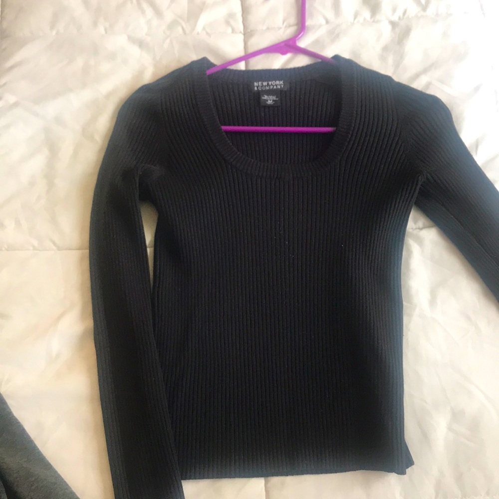 Balck sweater